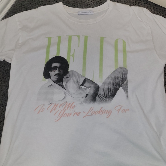 Daydreamer Lionel Richie Hello Merch tee - Picture 1 of 6